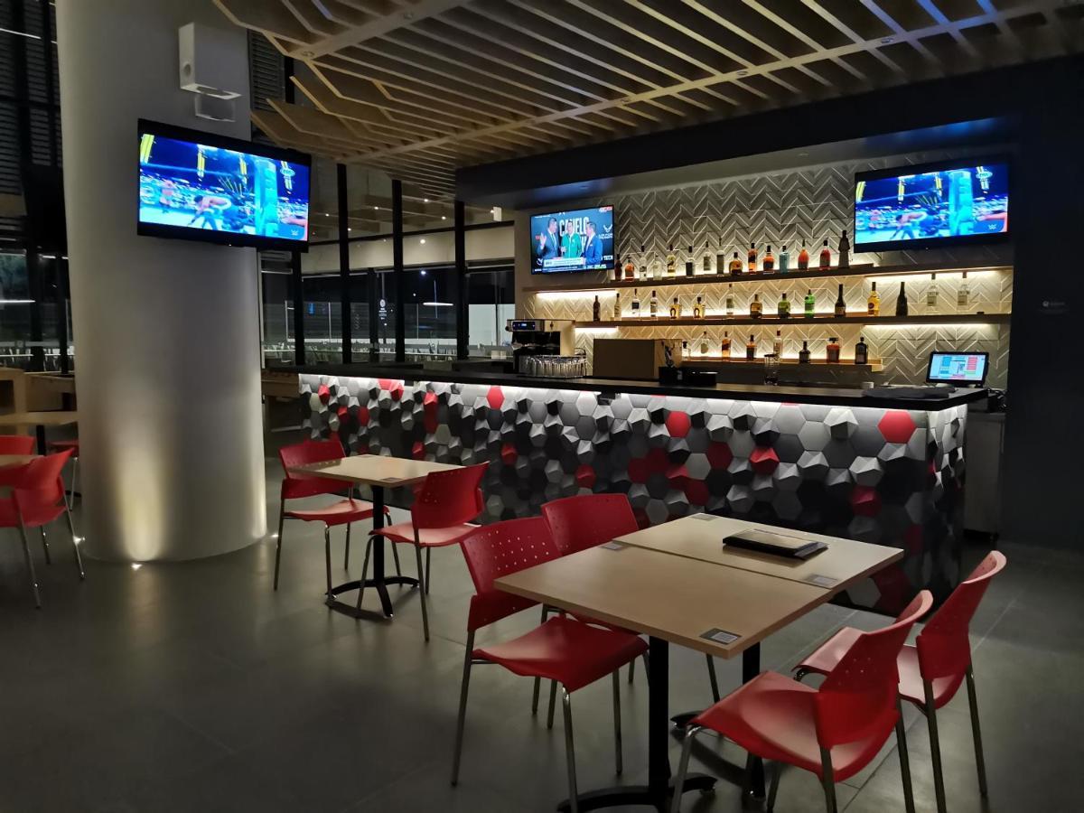 Ramada Encore By Wyndham Monterrey Apodaca Zona Aeropuerto Εξωτερικό φωτογραφία